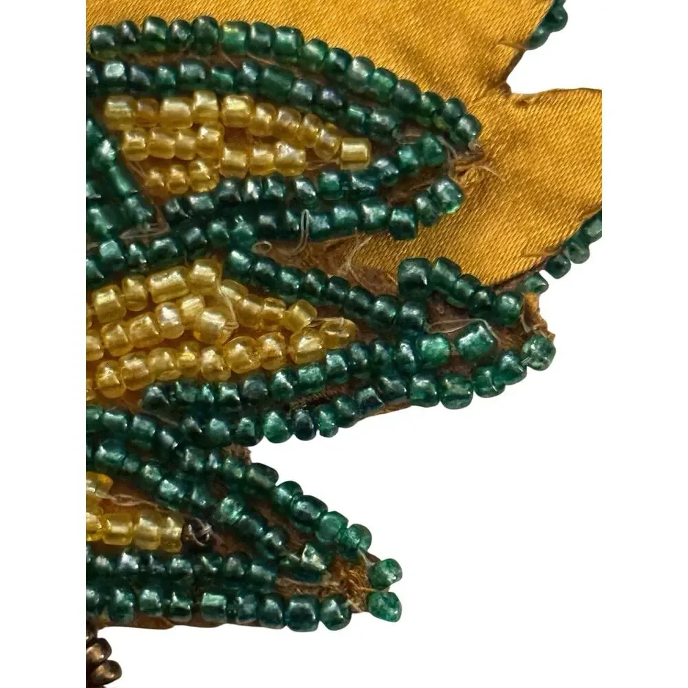 Pier 1 Table Runner Beaded Pineapple Luau Tropical Beachy Dining Decor 13
